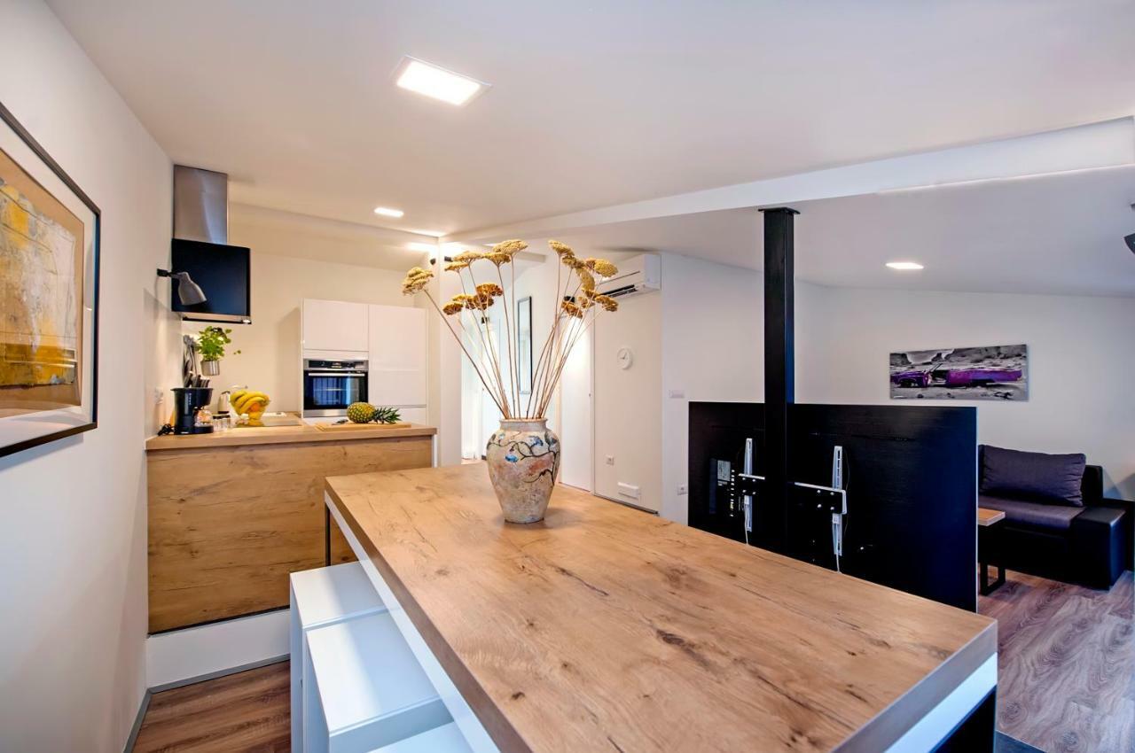 Lakovich Sea View Apartments Rovinj Exterior photo