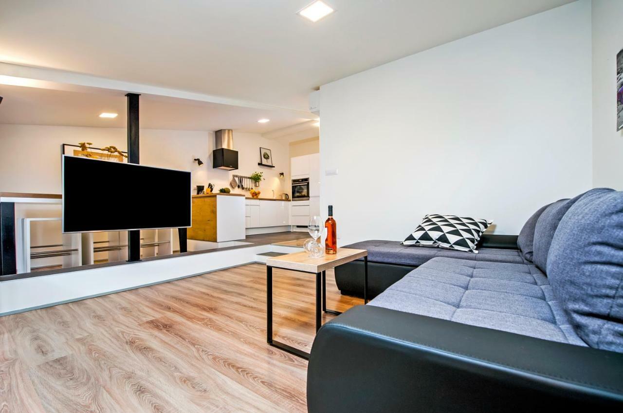 Lakovich Sea View Apartments Rovinj Exterior photo
